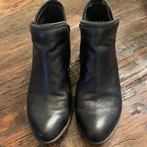 Lucky Brand Women’s Leather Booties
Size 8.5 M; true to size 
Color Black
